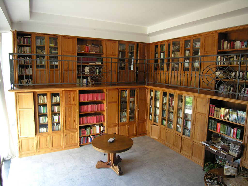 008 Biblioteca In Pich Pine